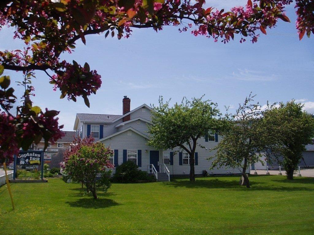 Captain'S Inn Alma Luaran gambar